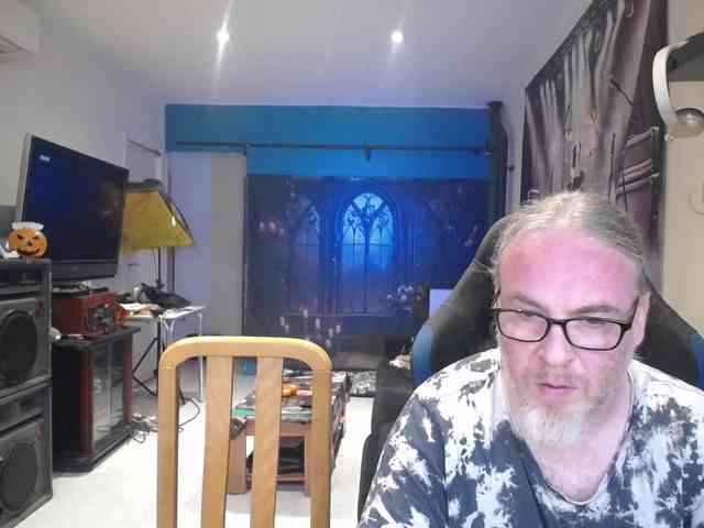 GiselleandJay webcam