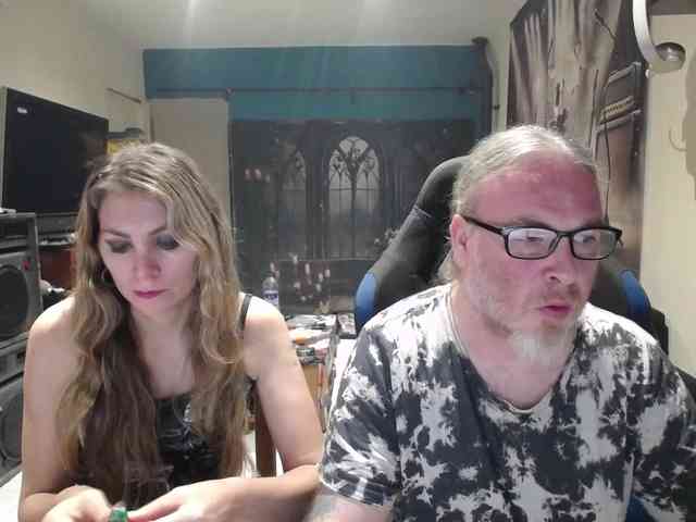 GiselleandJay webcam