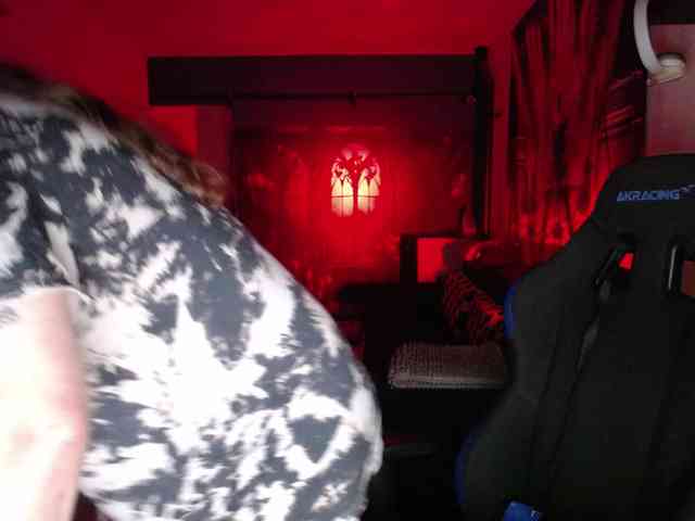 GiselleandJay webcam