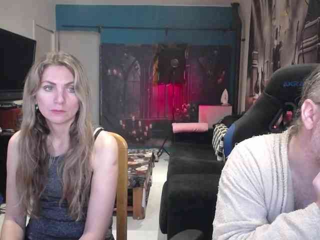 GiselleandJay webcam