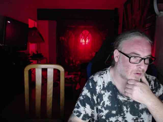 GiselleandJay webcam