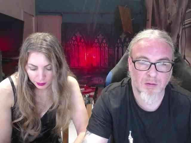 GiselleandJay webcam