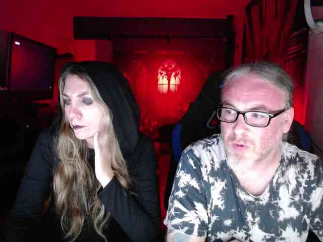 GiselleandJay webcam