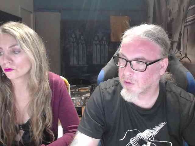 GiselleandJay webcam