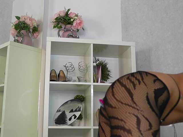 EveWilder Live Cam on BongaCams