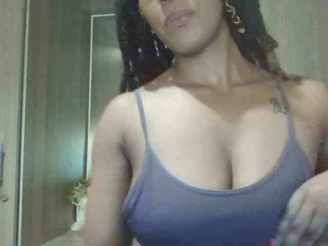 Saharangoddess webcam