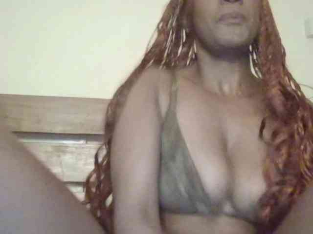 Saharangoddess webcam