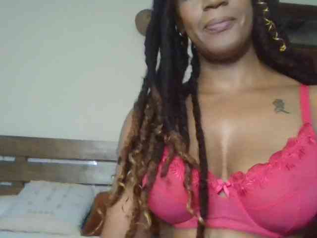 Saharangoddess webcam