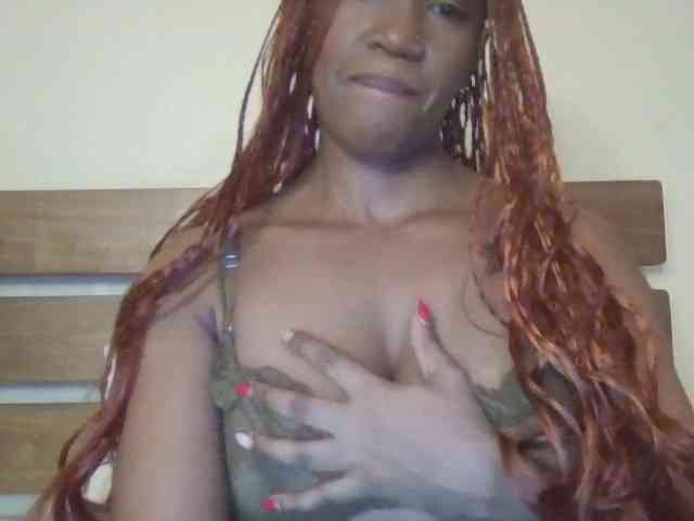 Saharangoddess webcam