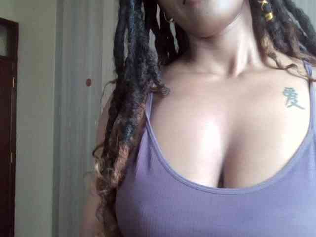Saharangoddess webcam