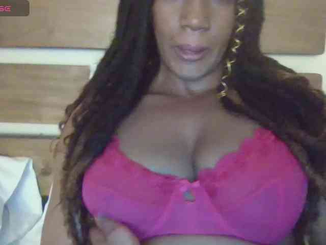 Saharangoddess webcam