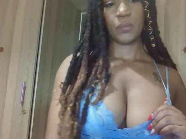 Saharangoddess webcam