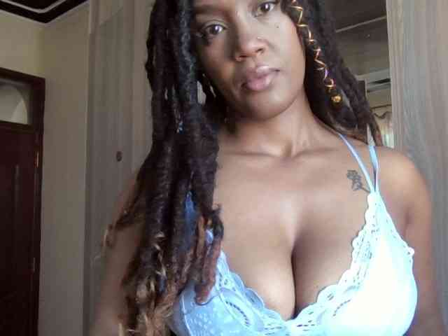 Saharangoddess webcam