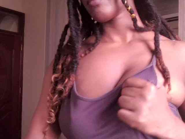 Saharangoddess webcam