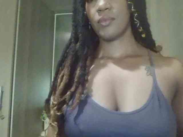 Saharangoddess webcam