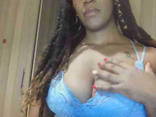 Saharangoddess webcam