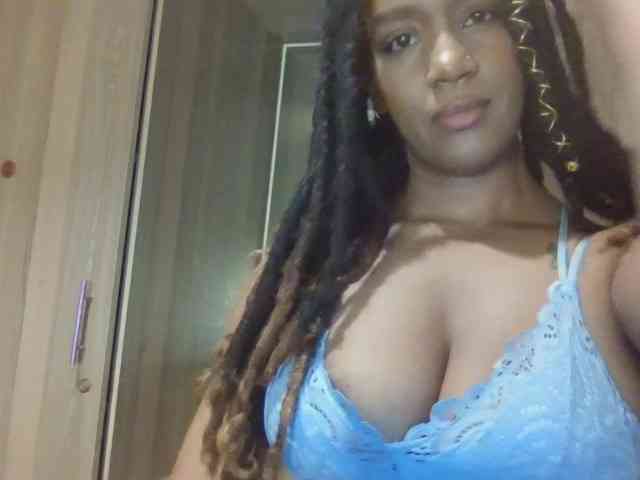 Saharangoddess webcam