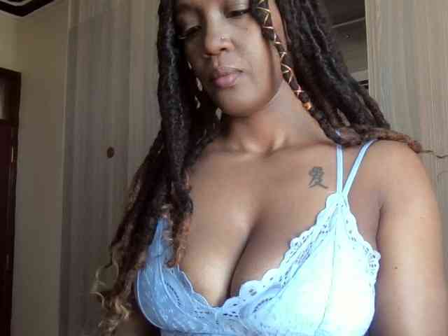 Saharangoddess webcam