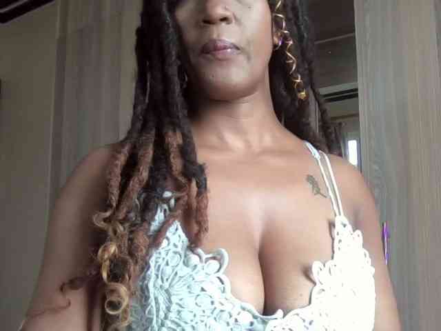 Saharangoddess webcam