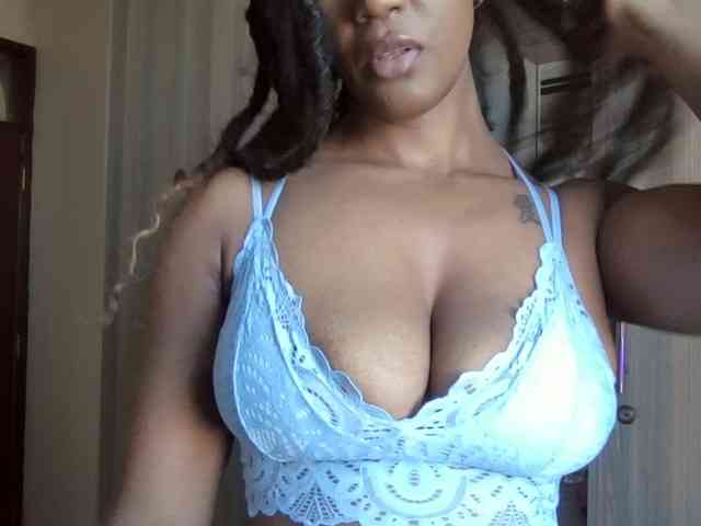 Saharangoddess webcam