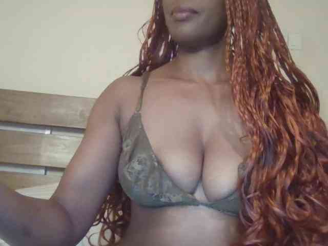 Saharangoddess webcam