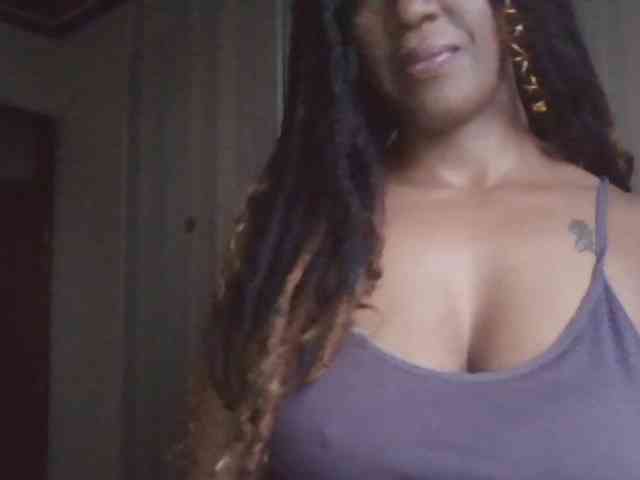Saharangoddess webcam