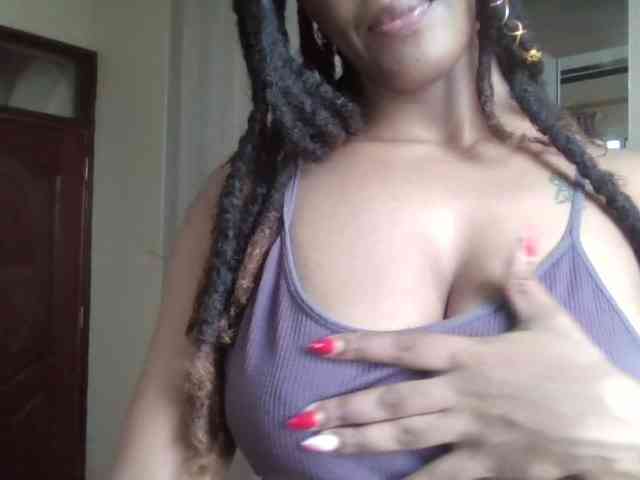 Saharangoddess webcam