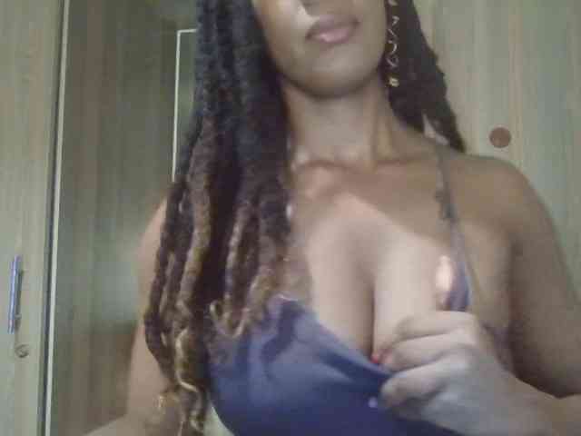 Saharangoddess webcam
