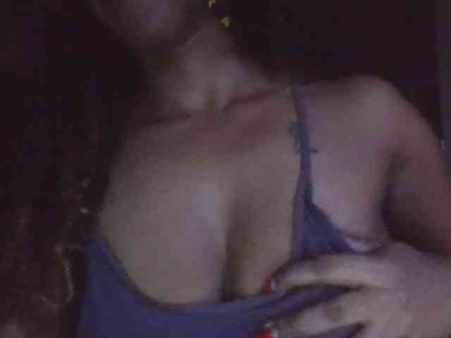 Saharangoddess webcam