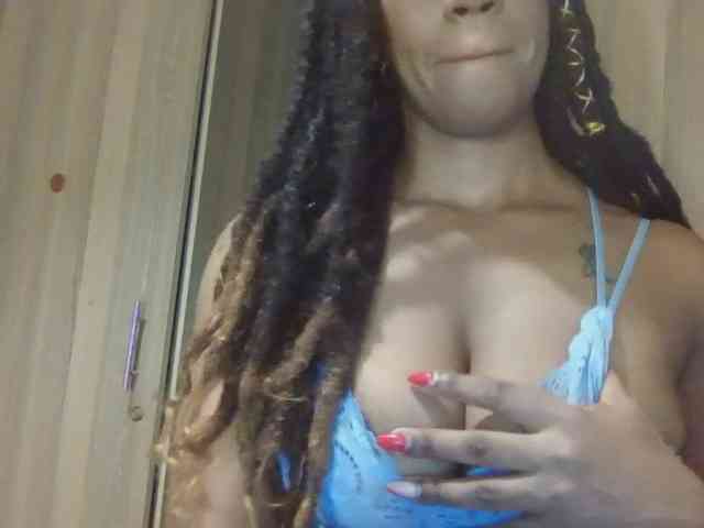 Saharangoddess webcam