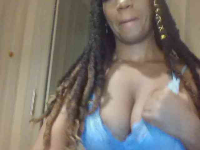 Saharangoddess webcam