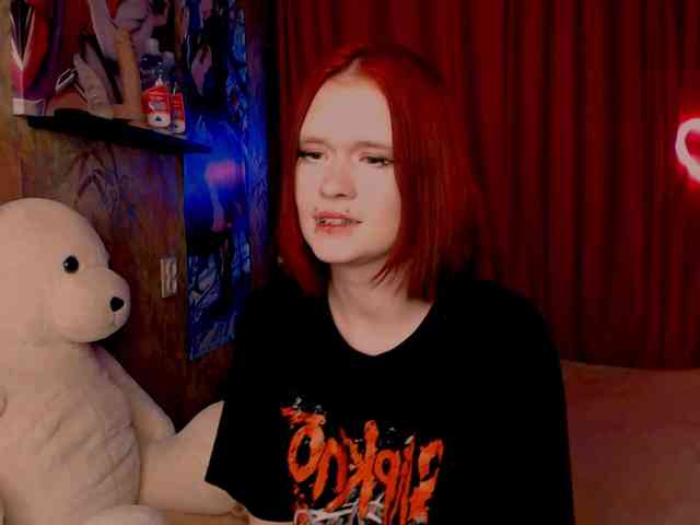 Velvet-and-Venom webcam