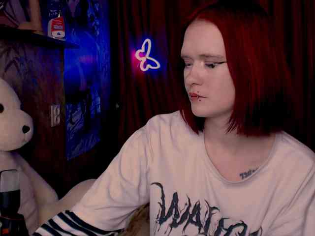 Velvet-and-Venom webcam