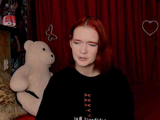 Velvet-and-Venom webcam