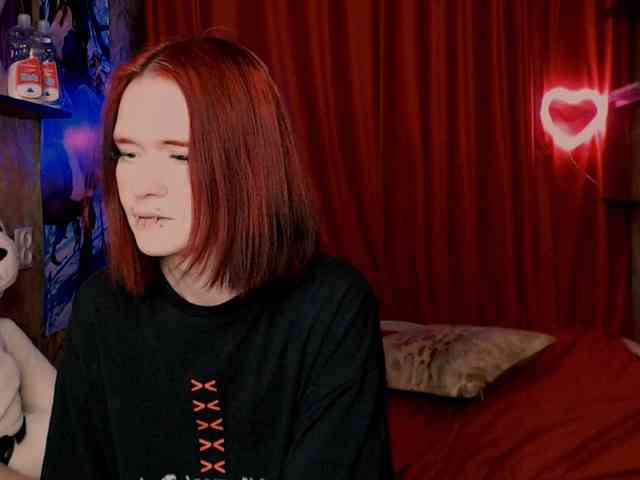 Velvet-and-Venom webcam