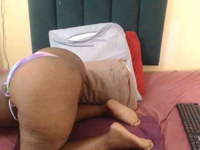Fatassboodyxx webcam