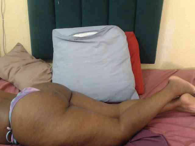 Fatassboodyxx webcam