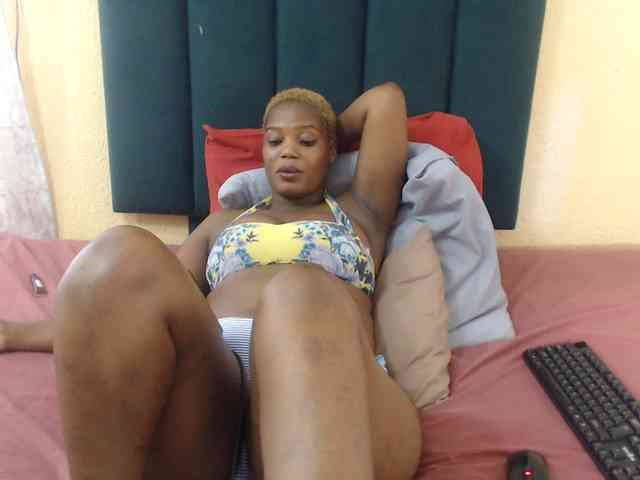 Fatassboodyxx webcam