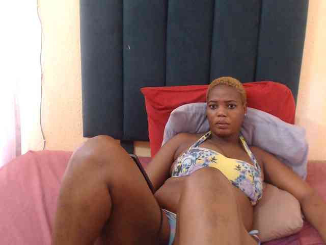 Fatassboodyxx webcam