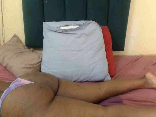 Fatassboodyxx webcam