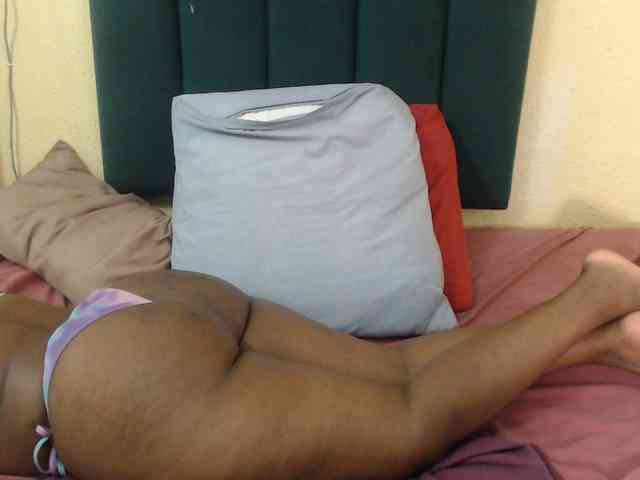 Fatassboodyxx webcam
