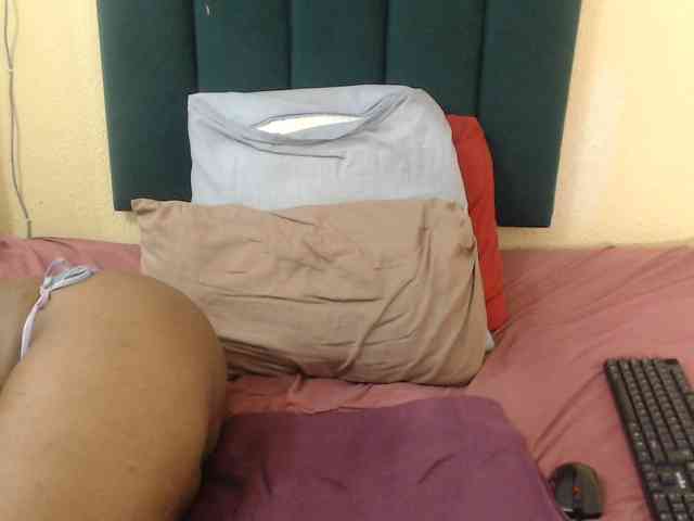 Fatassboodyxx webcam