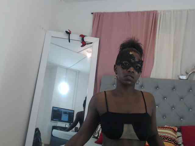 KarolLewys webcam