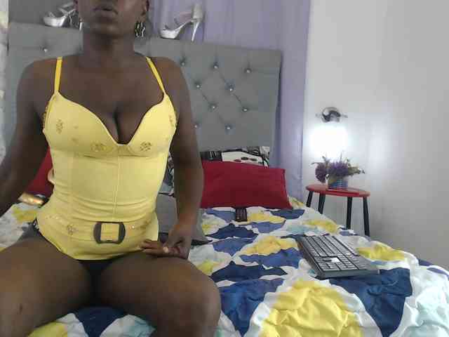 KarolLewys webcam