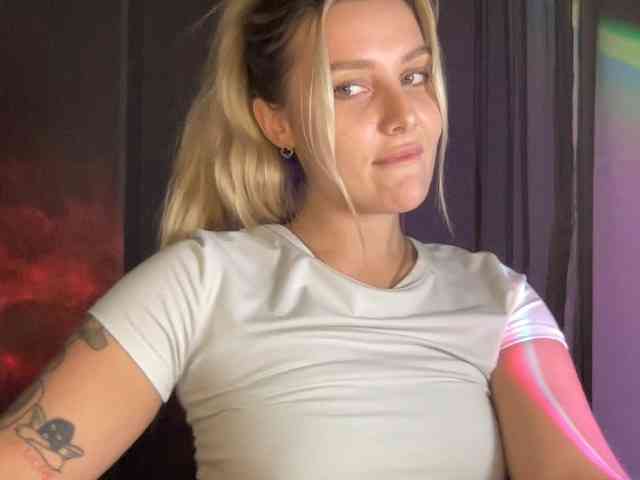 Alicemiumur webcam