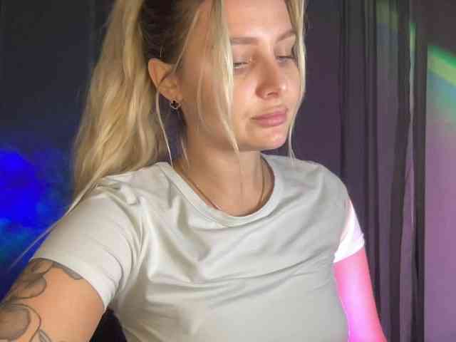Alicemiumur webcam
