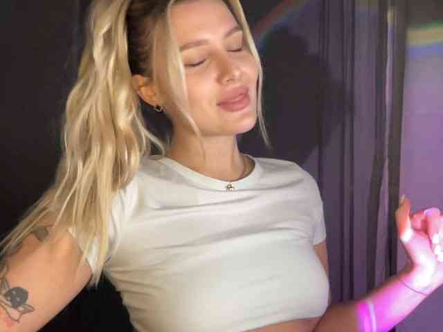 Alicemiumur webcam