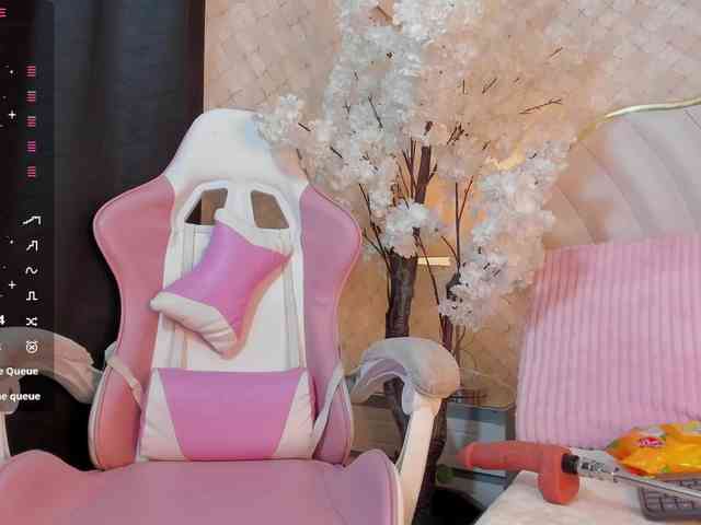NahiraFun webcam