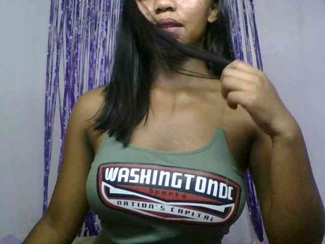 MariahRK webcam