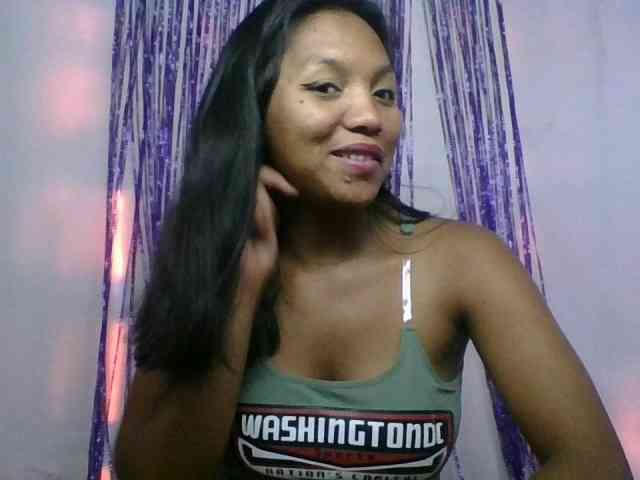 MariahRK webcam